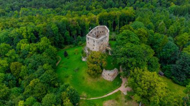 Bad Liebenstein 'ın güzel parklarında yaz sonu yürüyüşü