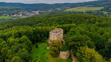 Bad Liebenstein 'ın güzel parklarında yaz sonu yürüyüşü
