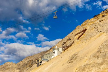 Garmisch-Partenkirchen 'in hemen dışındaki güzel Bavyera Alpleri' nden Zugspitze - Bavyera - Almanya