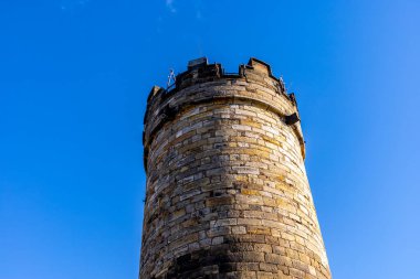 Thüringen Havzası Thüringen Almanya 'sındaki Drei Gleichen kalelerinin etrafında kısa bir yürüyüş.
