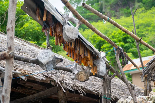 Torkat Skivat Kött Från Späckhuggare Lamalera Nusa Tenggara Indonesien Lamalera — Stockfoto