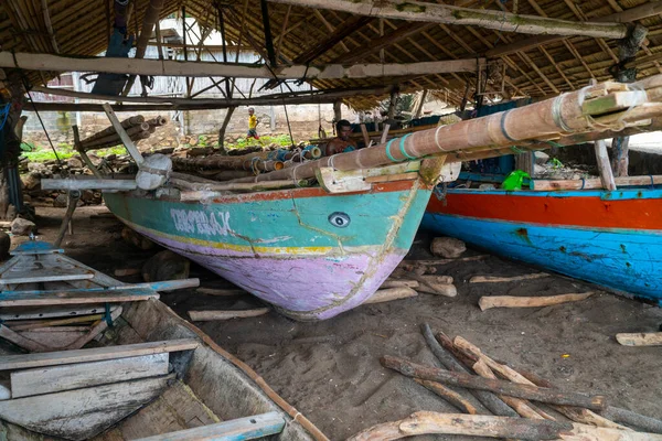 Barco Tradicional Lamalera Nusa Tenggara Indonésia Lamalera Casa Das Pessoas — Fotografia de Stock