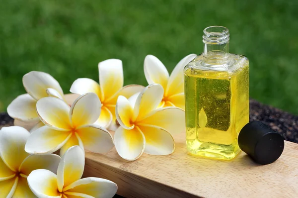 Massage oil — Stock Photo, Image