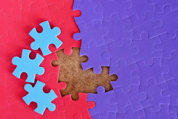 Eksik yapboz Tamamlanıyor