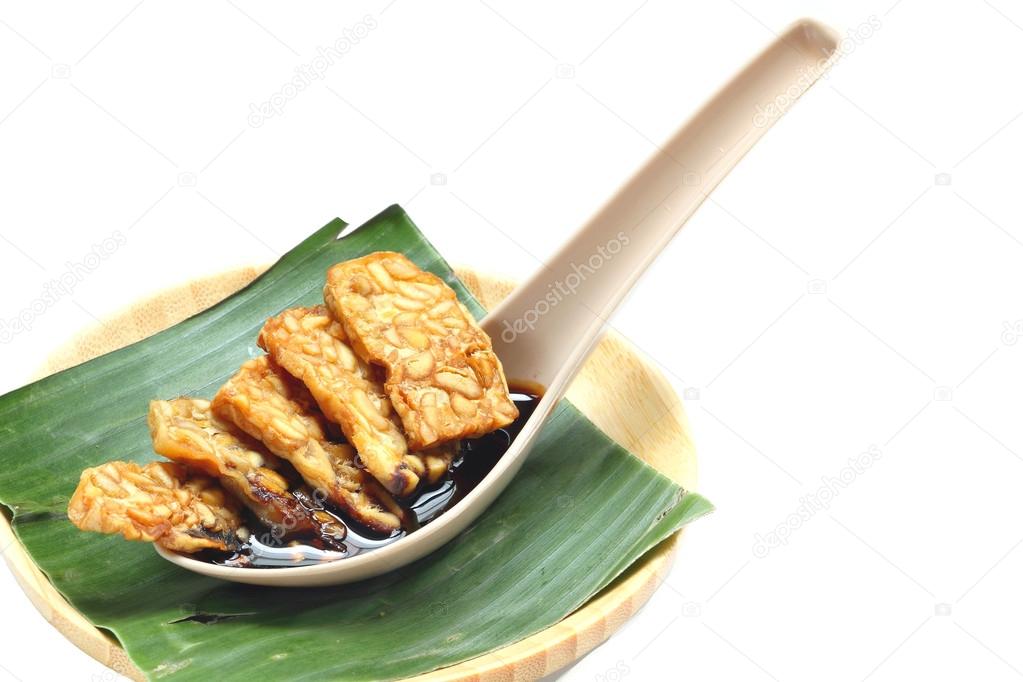 Fried tempeh for snack 
