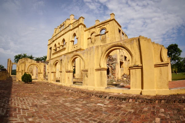 Terk edilmiş Kellie'nın Kalesi
