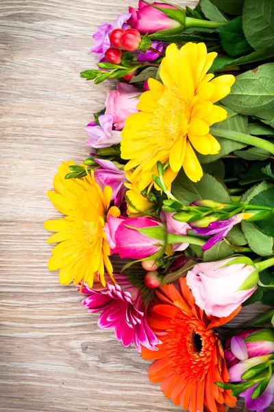 Schöne Blumen gemischt — Stockfoto