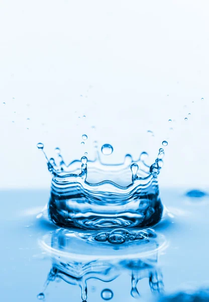 Water splash on white — Stock Photo, Image