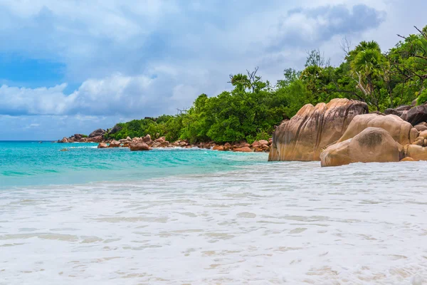 Tropischer Strand. — Stockfoto