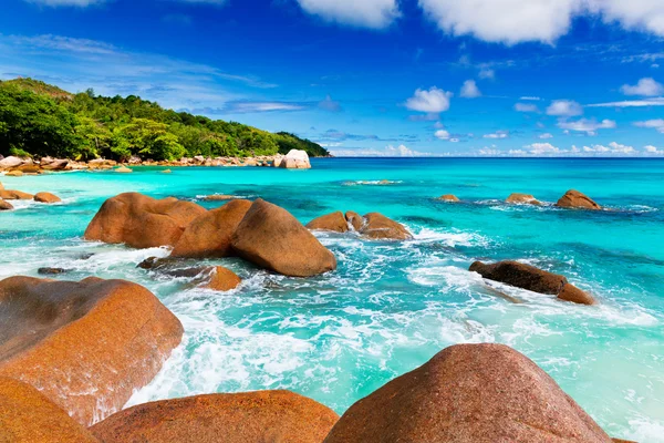 Granite rocks on beach — Stock Photo, Image