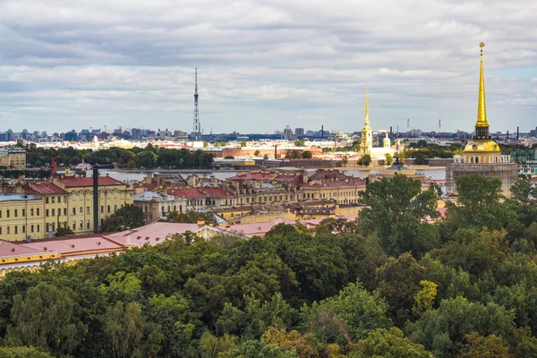 Vue panoramique aérienne de Saint-Pétersbourg — Photo