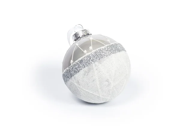 Witte glazen kerstbal — Stockfoto