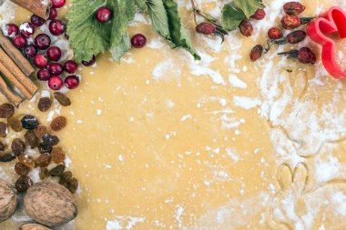 Fındık, Kuru üzüm ve un ile hamur arka plan