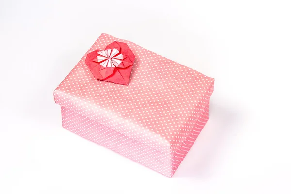 Isolated valentines gift box with paper red heart — Stock Photo, Image