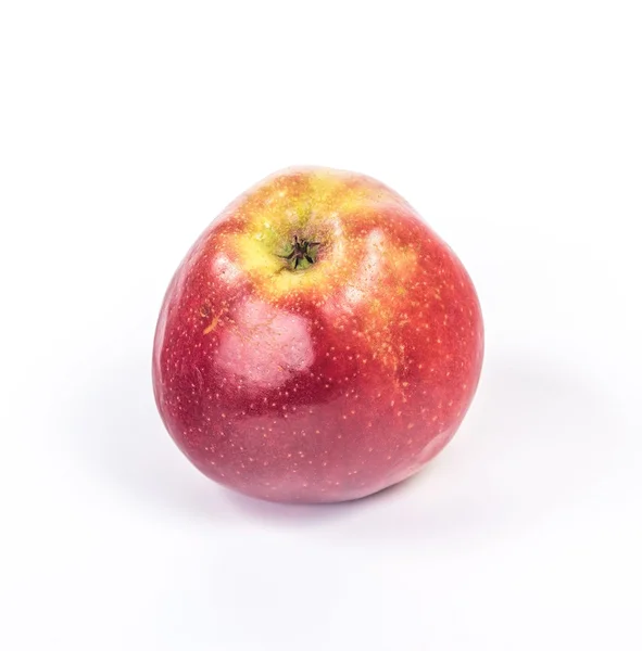 Rött äpple, isolerad på vit bakgrund — Stockfoto