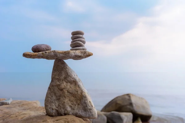 Zen equilíbrio de pedras — Fotografia de Stock