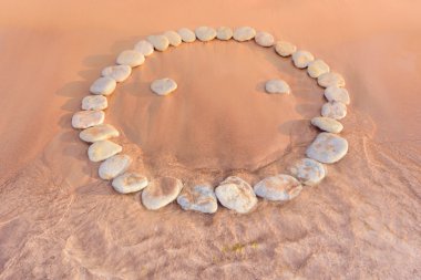 İfade beyaz çakıl 