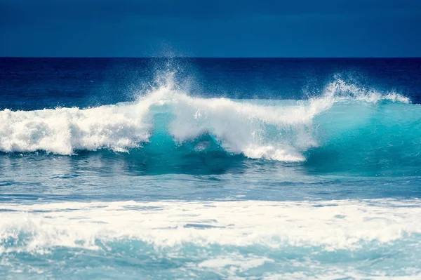 Splash våg — Stockfoto