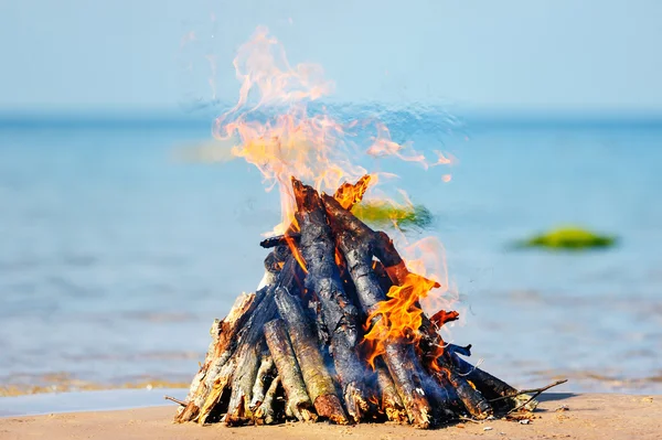 Lagerfeuer — Stockfoto