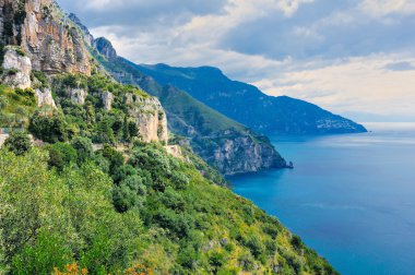 Napoli'de deniz kıyısı