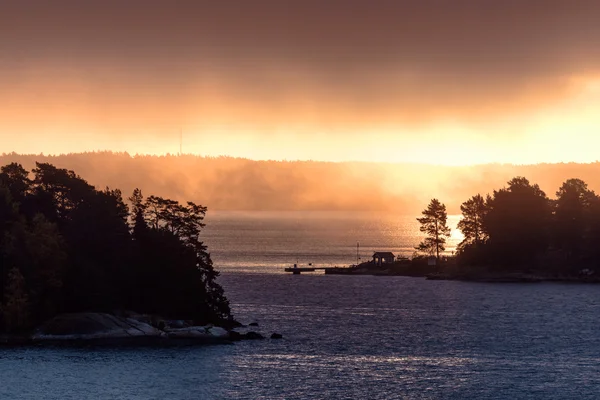 Morning mist at sunrise — Stock Photo, Image