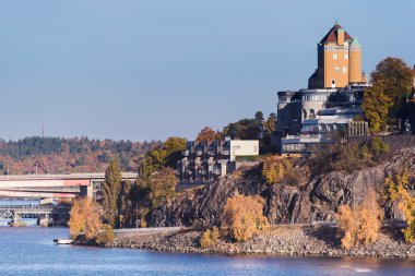 Kayalık sahil görünümünü