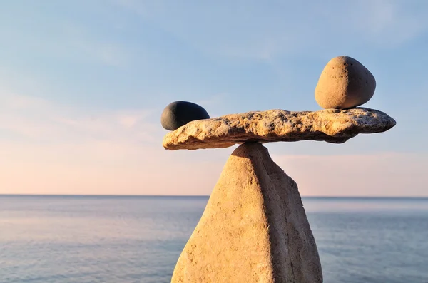 Pebbles in balance — Stock Photo, Image