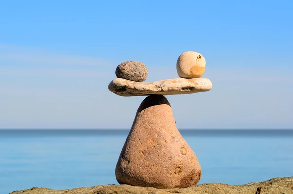 Sustained balance of stones — Stock Photo, Image