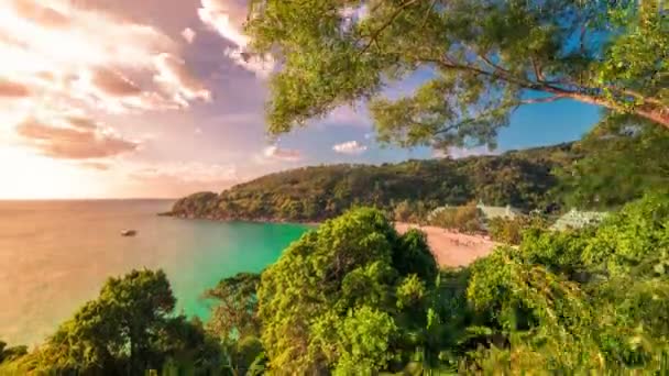 Schöner tropischer Strand auf der Insel Phuket — Stockvideo