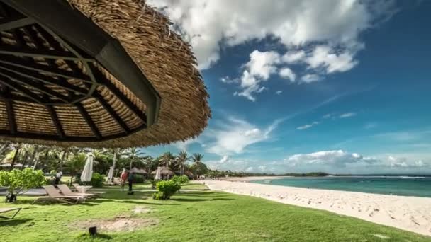 Landscape Paradise beach in Nusa Dua. 4K Timelapse - Bali, Indonesia, June 2016. — Stock Video
