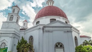 Semarang Gpib Immanuel sokakta üzerinden görüntüleyin. 4 k Timelapse - Java, Endonezya, Haziran 2016.
