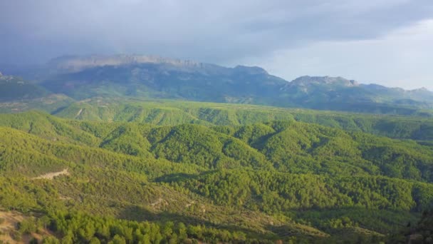Панорамный вид на горы каньона Тази в Национальном парке Манавгат, Анталья, Турция. Вид с воздуха 4K. — стоковое видео