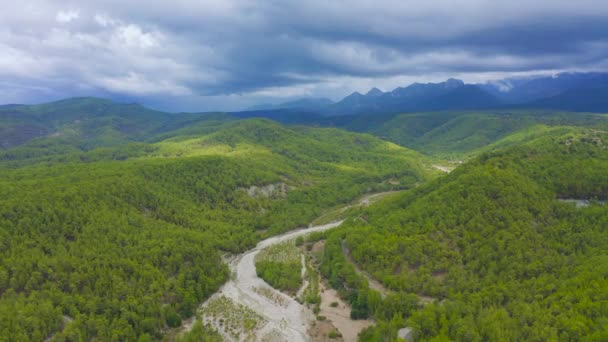 Πανοραμικό ποτάμιο τοπίο από το Εθνικό Πάρκο Koprulu Canyon στο Manavgat, Αττάλεια, Τουρκία. Αεροφωτογραφία 4K. — Αρχείο Βίντεο