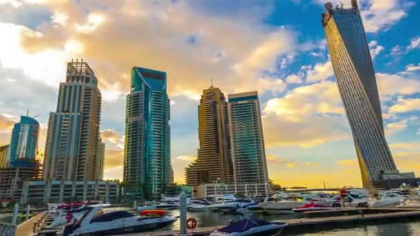 Dubai Marina nubes puesta de sol — Vídeo de stock