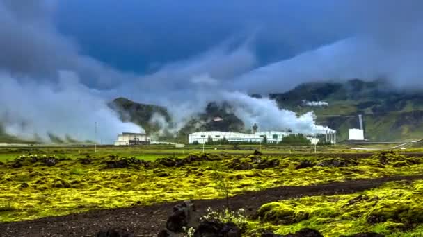 Geothermie erzeugt Strom aus Geysiren — Stockvideo