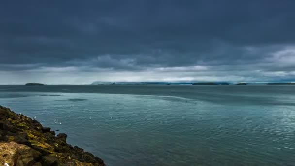 Storm wolken in IJsland — Stockvideo