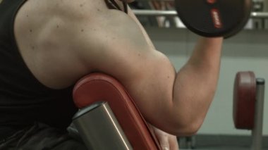 Pazı kas eğitim egzersiz vasıl jimnastik salonu