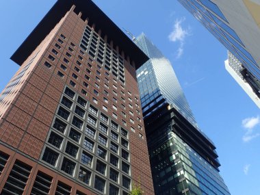 İş hayatı. Modern gökdelen