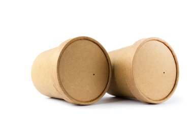 Yeniden kullanılabilir karton çay paketi. Beyaz arka planda izole edilmiş. Sıfır atık. Metin için yer.