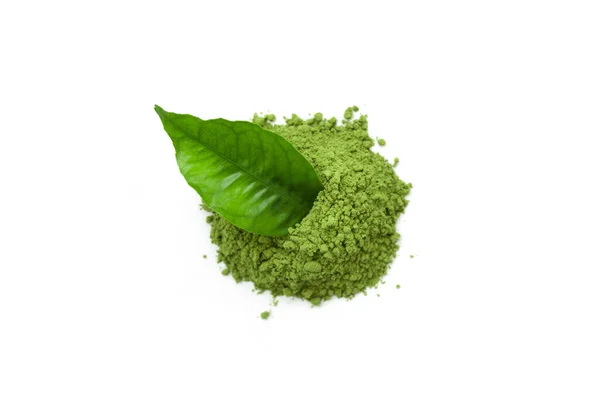 Té verde en polvo té matcha sobre fondo blanco aislado, vista superior —  Fotos de Stock