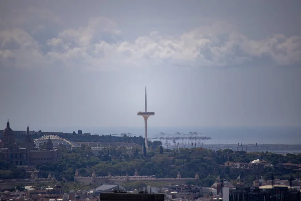 Barselona 'daki TV kulesinin tepesinden manzara