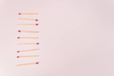 9 eşleşme görüntüye dik ve birbirlerine paraleldir.