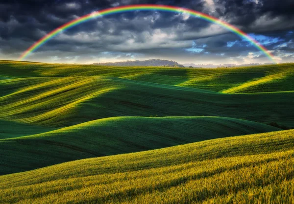 Scenic View Rainbow Green Field — Stock Photo, Image