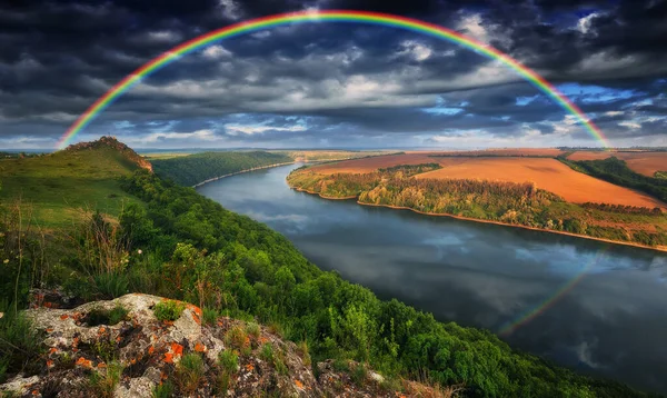 Arco Iris Colores Sobre Cañón Del Río — Foto de Stock