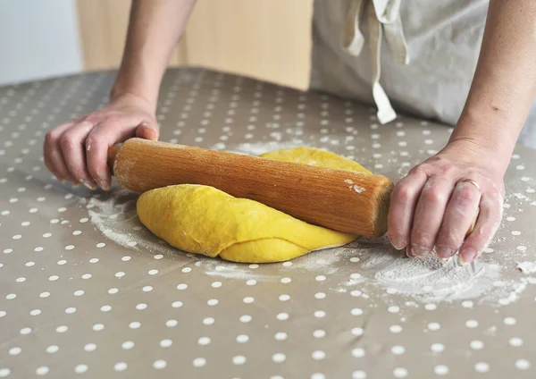 Hands Baking Dough Rolling Pin Table — Stock Photo, Image