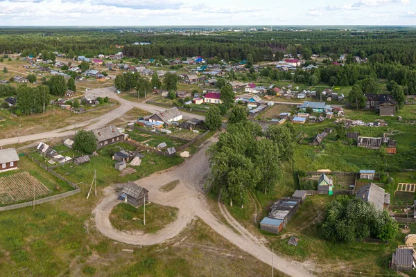 Русская деревня сверху дрона — стоковое фото