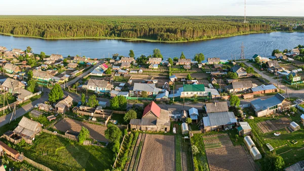 Pueblo ruso desde arriba drone —  Fotos de Stock