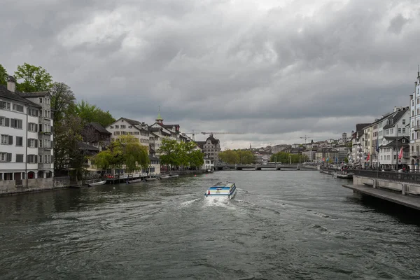 Barco Turístico Río Limmat Zurich Suiza — Foto de Stock