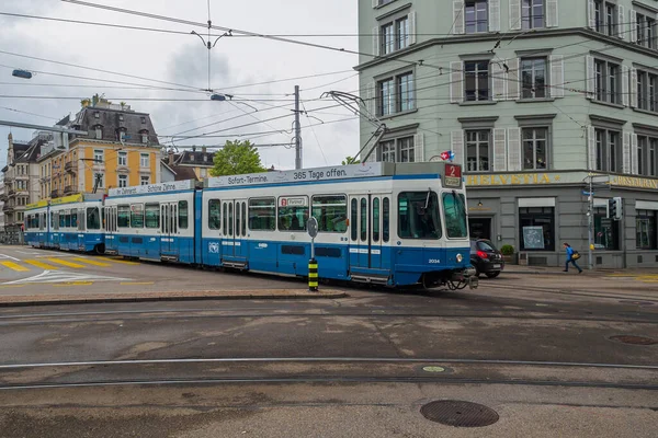 Suiza Zurich Noviembre 2020 Tranvía Azul Típico Las Calles Zurich — Foto de Stock