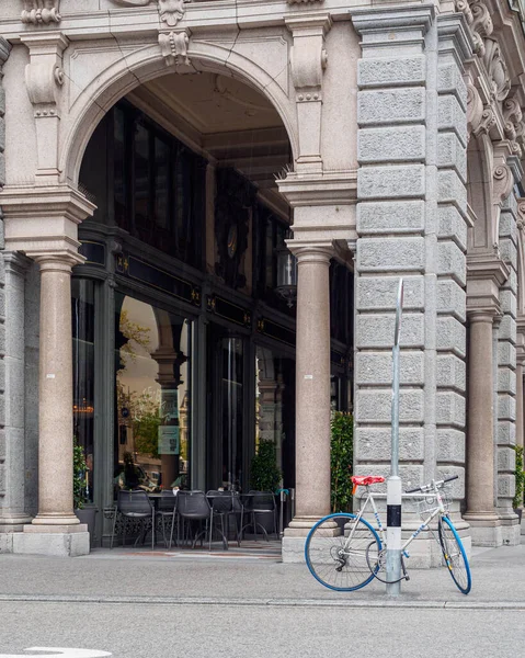 Abgestelltes Fahrrad Fußgängerbogen Zürich Schweiz — Stockfoto